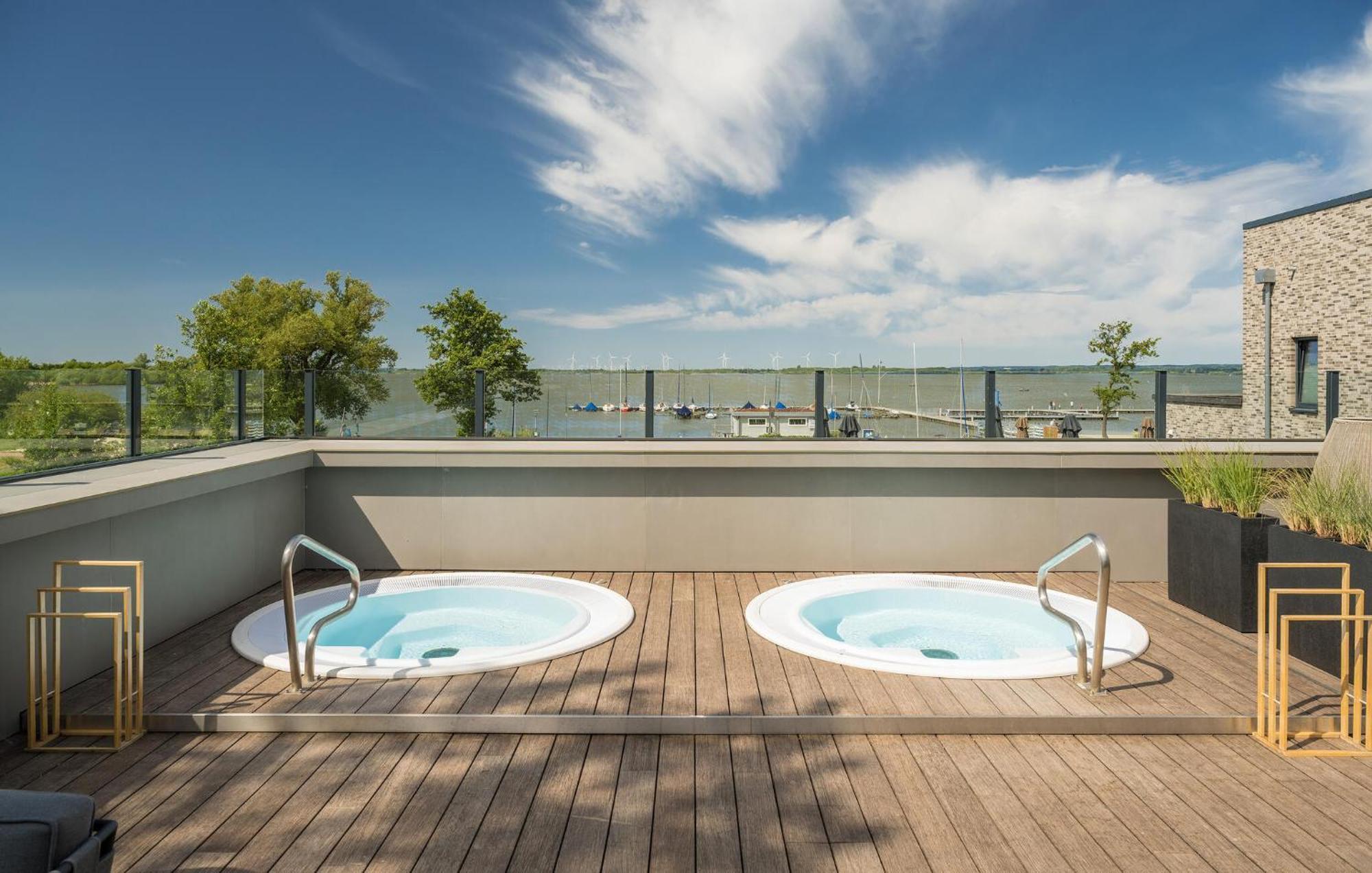 Beach Front Apartment In Lembruch-Duemmer See エクステリア 写真